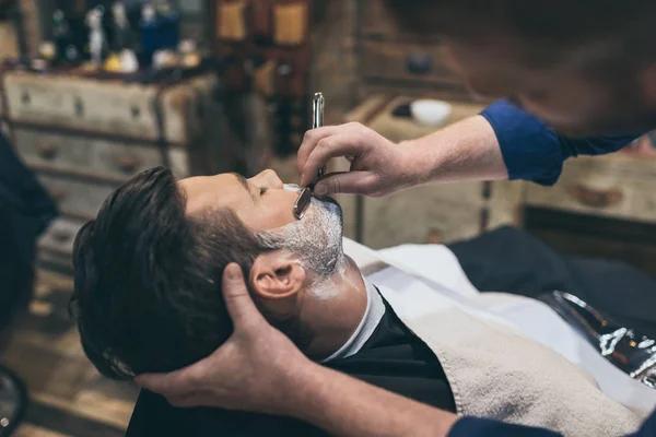 Budget-Friendly Barber Chairs That Don’t Compromise on Quality